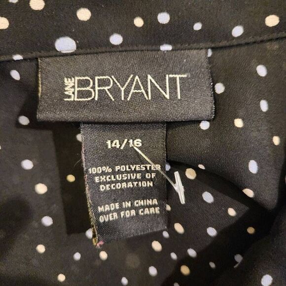 Lane Bryant Polka Dot on Black Crochet Detail Blouse Size 14-16 (4890) - Picture 4 of 5
